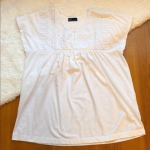 GAP embroidered Tee